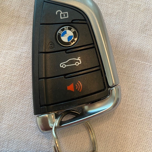 Key Fob for BMW X3 - Picture 3 of 3
